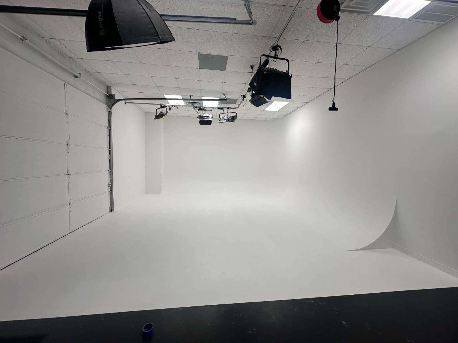 Project Stunning Cyclorama Wall Painting Transforms Studio Space image